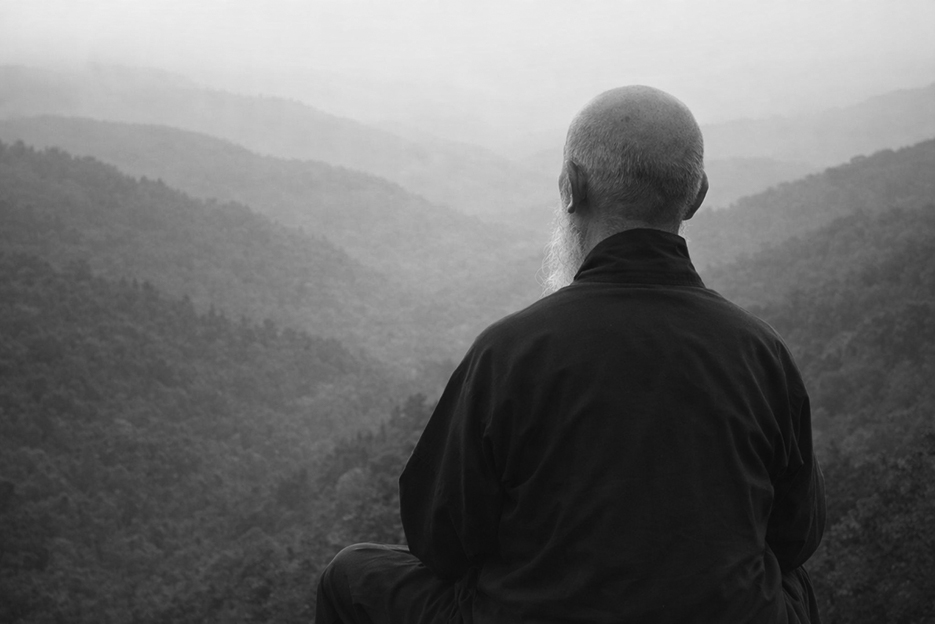 an-su-tri-kinh_thich quang do_phat quang dai tu dien_npt.jpg